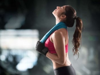 מה לקחת לחדר כושר?