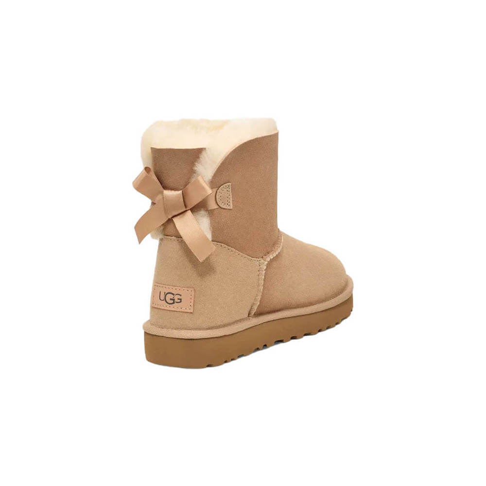 מגפי UGG Mini Bailey Bow II נשים
