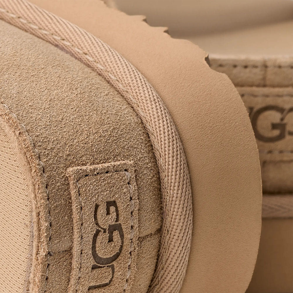 כפכפי UGG Goldenstar Hi Cutout נשים
