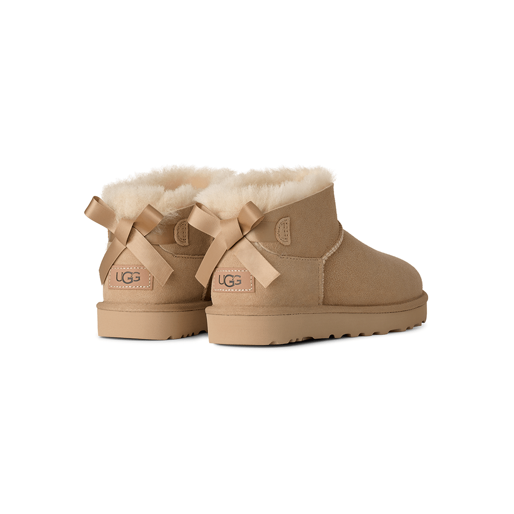 מגפי UGG Ultra Mini Bailey Bow נשים