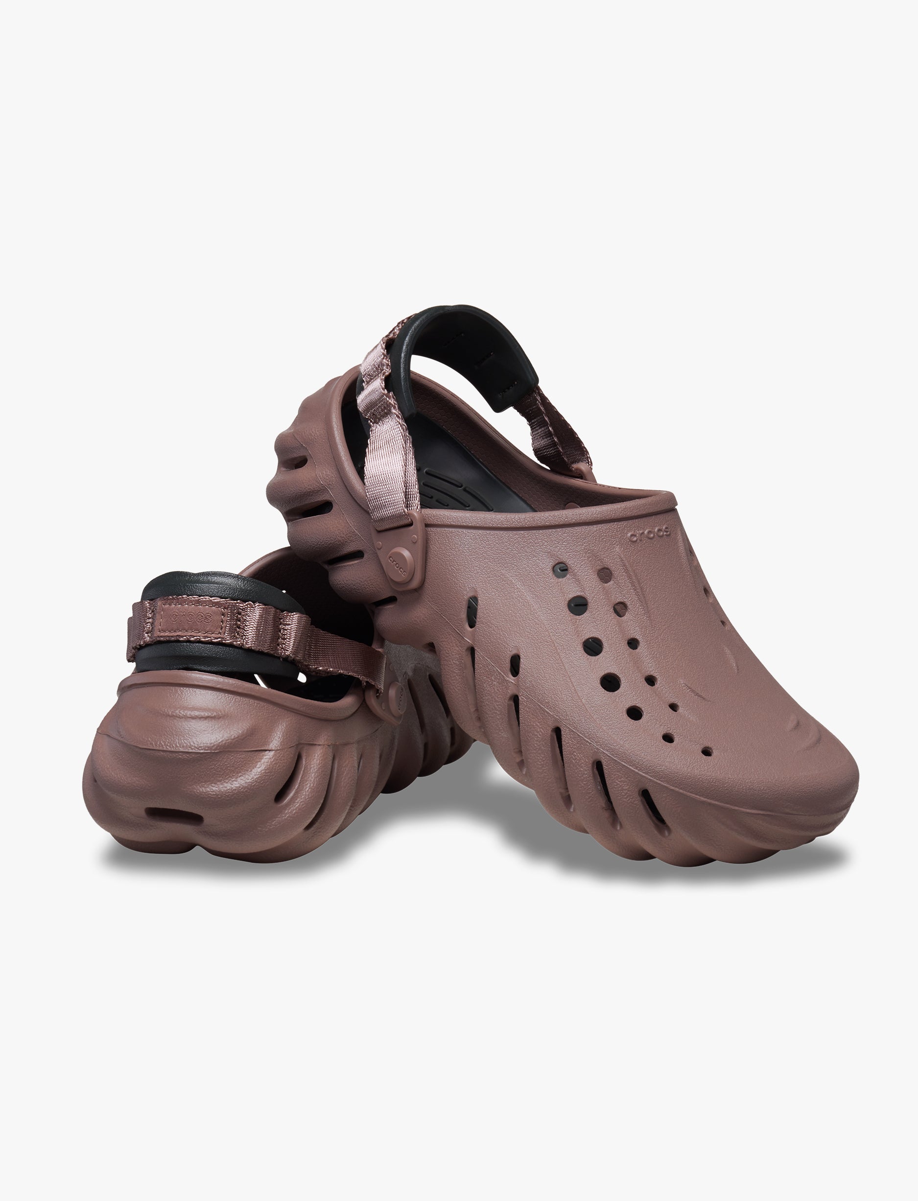 Crocs Echo Clog - כפכפי קלוג אקו קרוקס בצבע חום