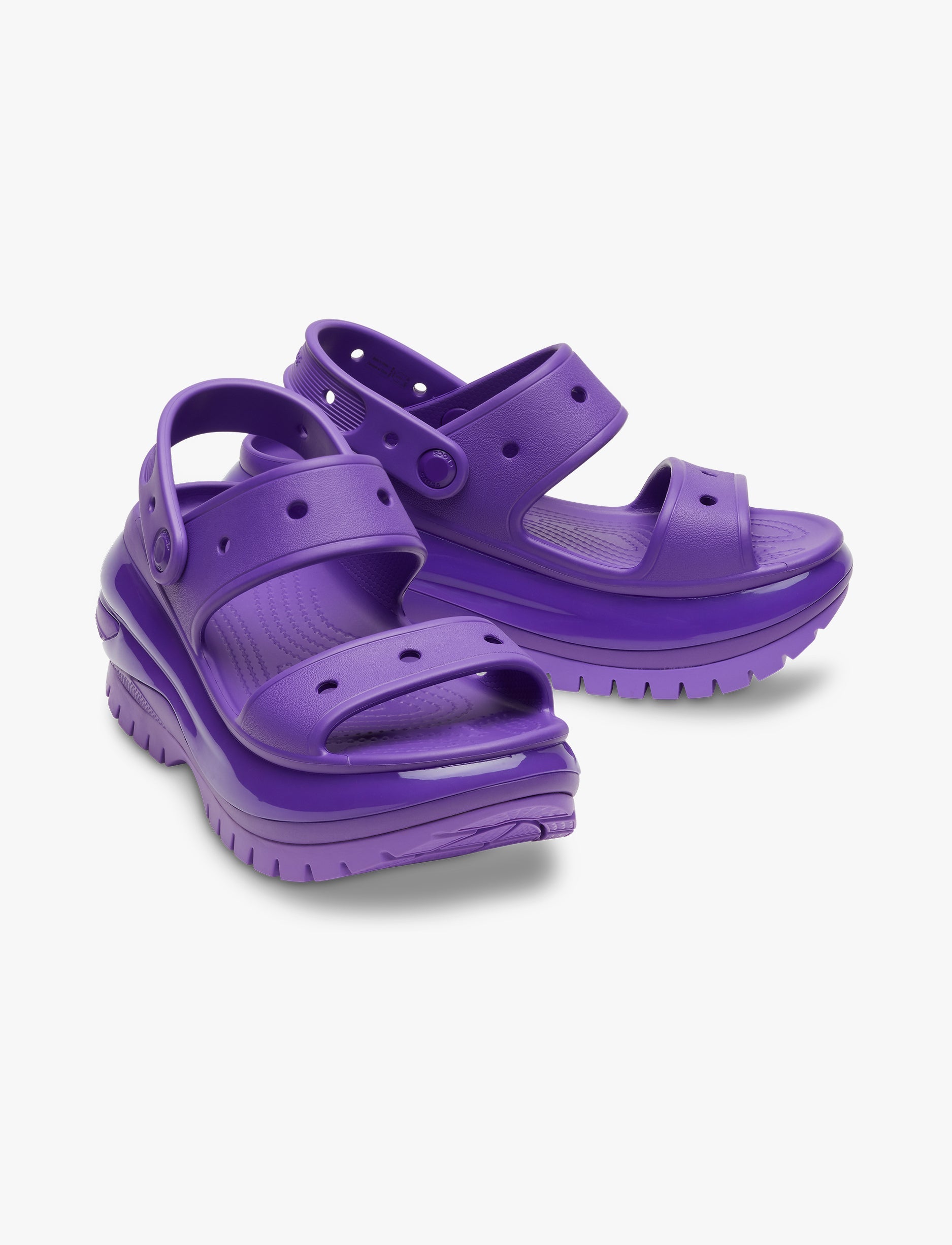 Crocs Classic Mega Crush Sandal - סנדל פלטפורמה קרוקס לנשים בצבע נאון סגול