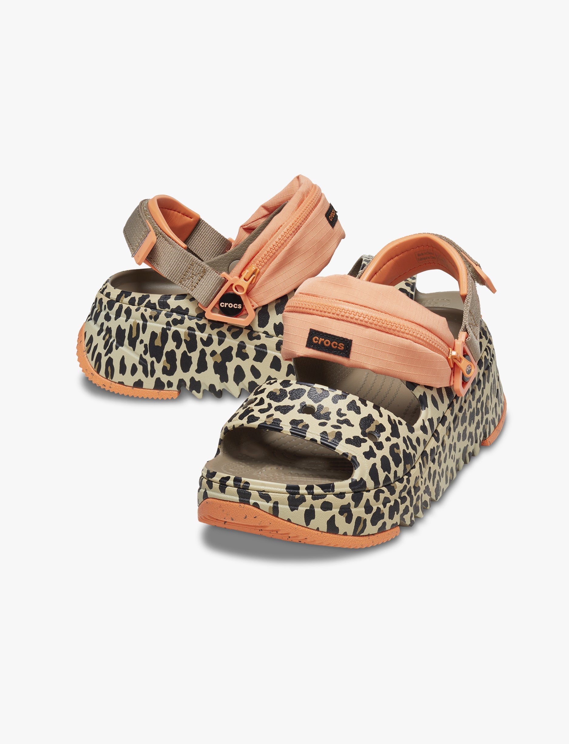 Crocs Classic Hiker Xscape Animal Print Sandal - סנדלי קרוקס פלטפורמה לנשים בצבע חאקי/לאופרד