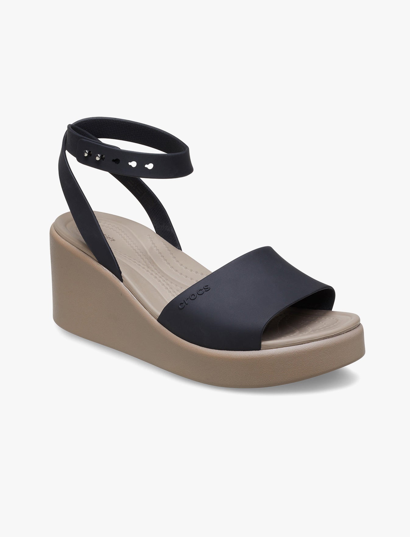 Crocs Brooklyn Ankle Strap Wedge - סנדלי פלטפורמה קרוקס לנשים בצבע שחור/משרום