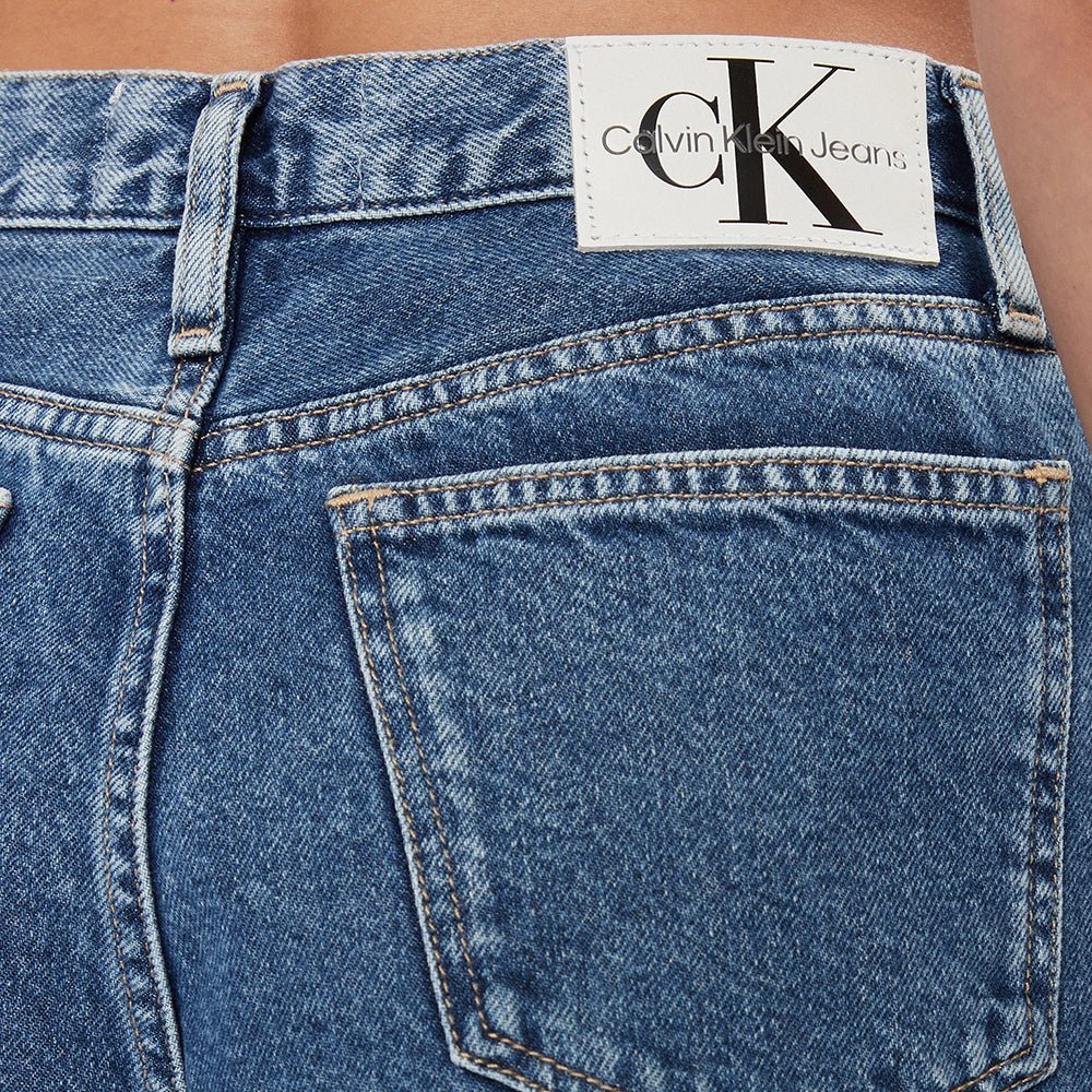 ג'ינס קלווין קליין Authentic Slim Straight נשים