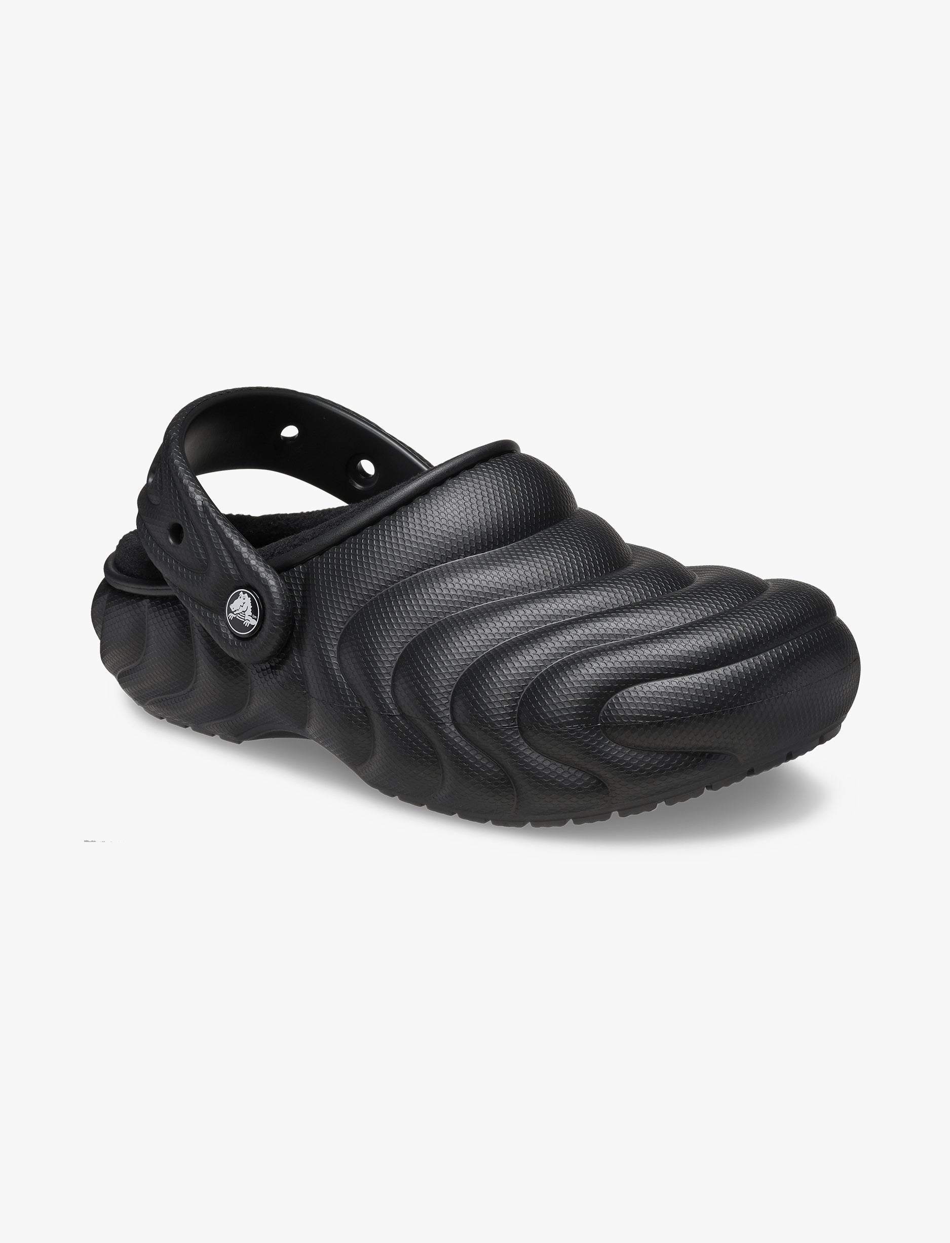 Crocs Classic Lined Overpuff Clog - כפכפים פרוותיים קרוקס בצבע שחור