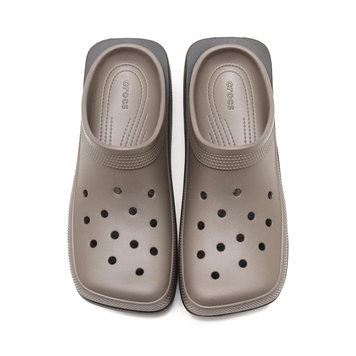 Crocs Blunt Toe Blocked - כפכפי קרוקס לנשים בצבע חום פיוטר