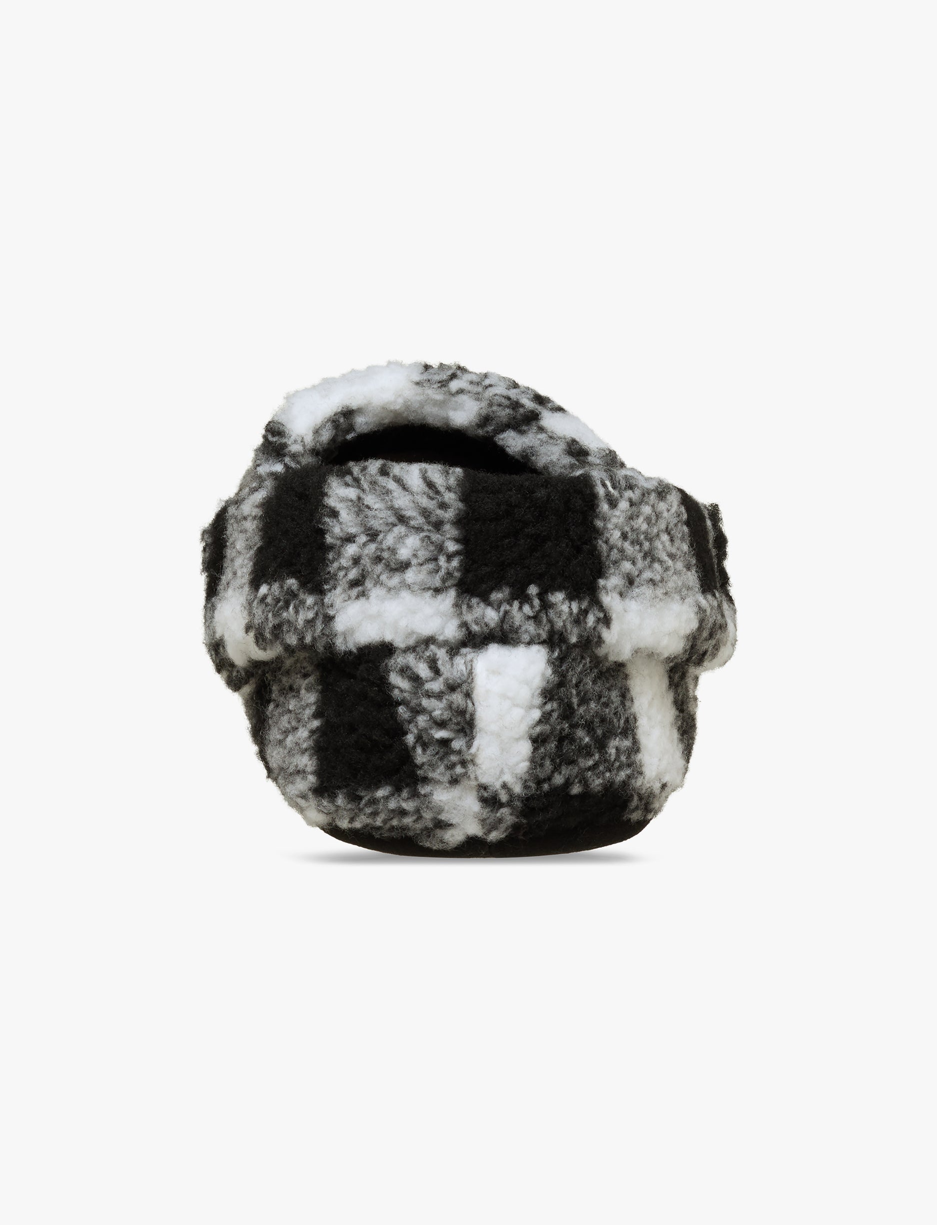 Crocs Classic Buffalo Check Cozzzy Slipper - נעלי בית קרוקס עם הדפס משובץ בצבע שחור/לבן