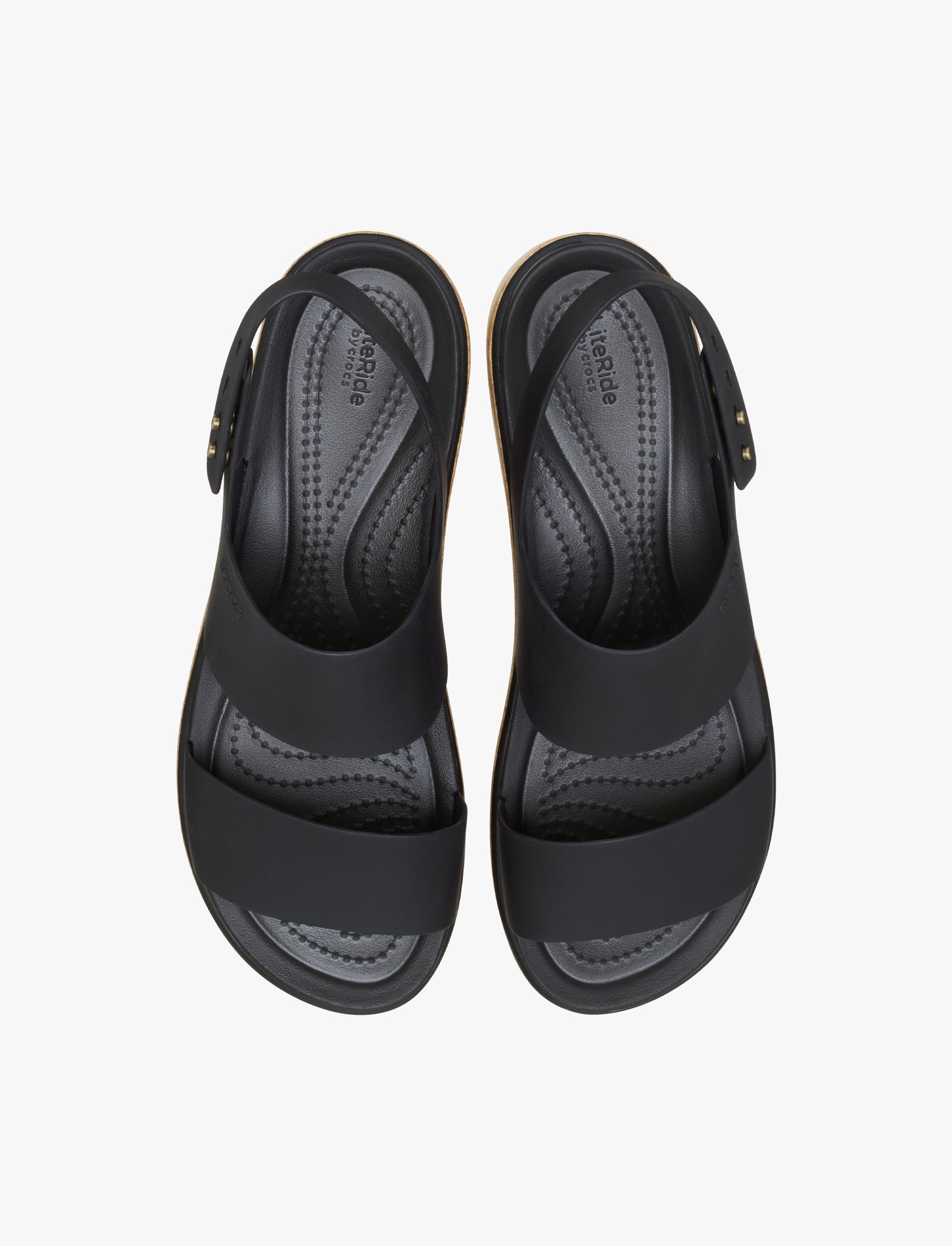 Crocs Brooklyn Cork Low Wedge - סנדלי פלטפורמה קרוקס ברוקלין קורק לנשים בצבע שחור