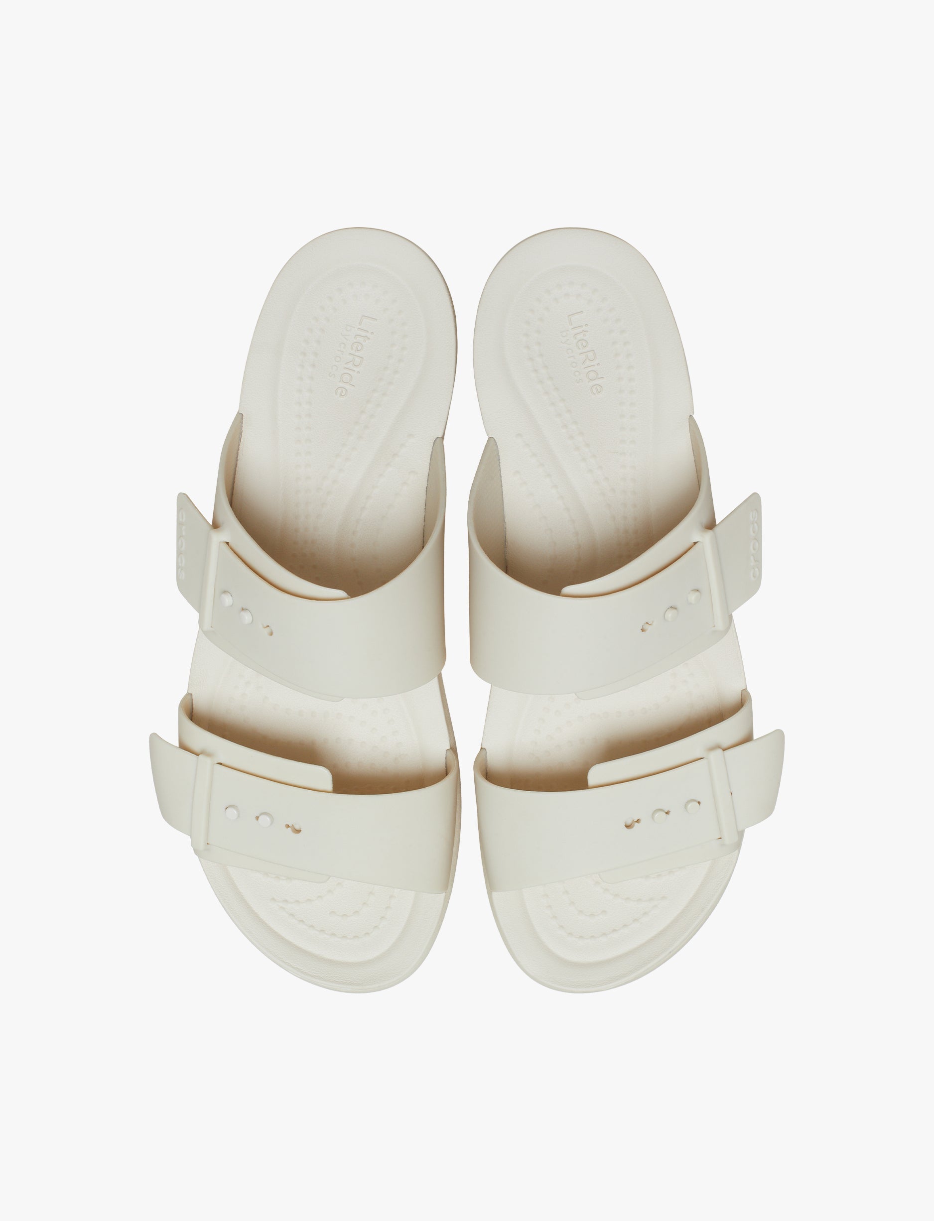 Crocs Brooklyn Buckle Low Low - כפכפי קרוקס ברוקלין לנשים בצבע אבן חול