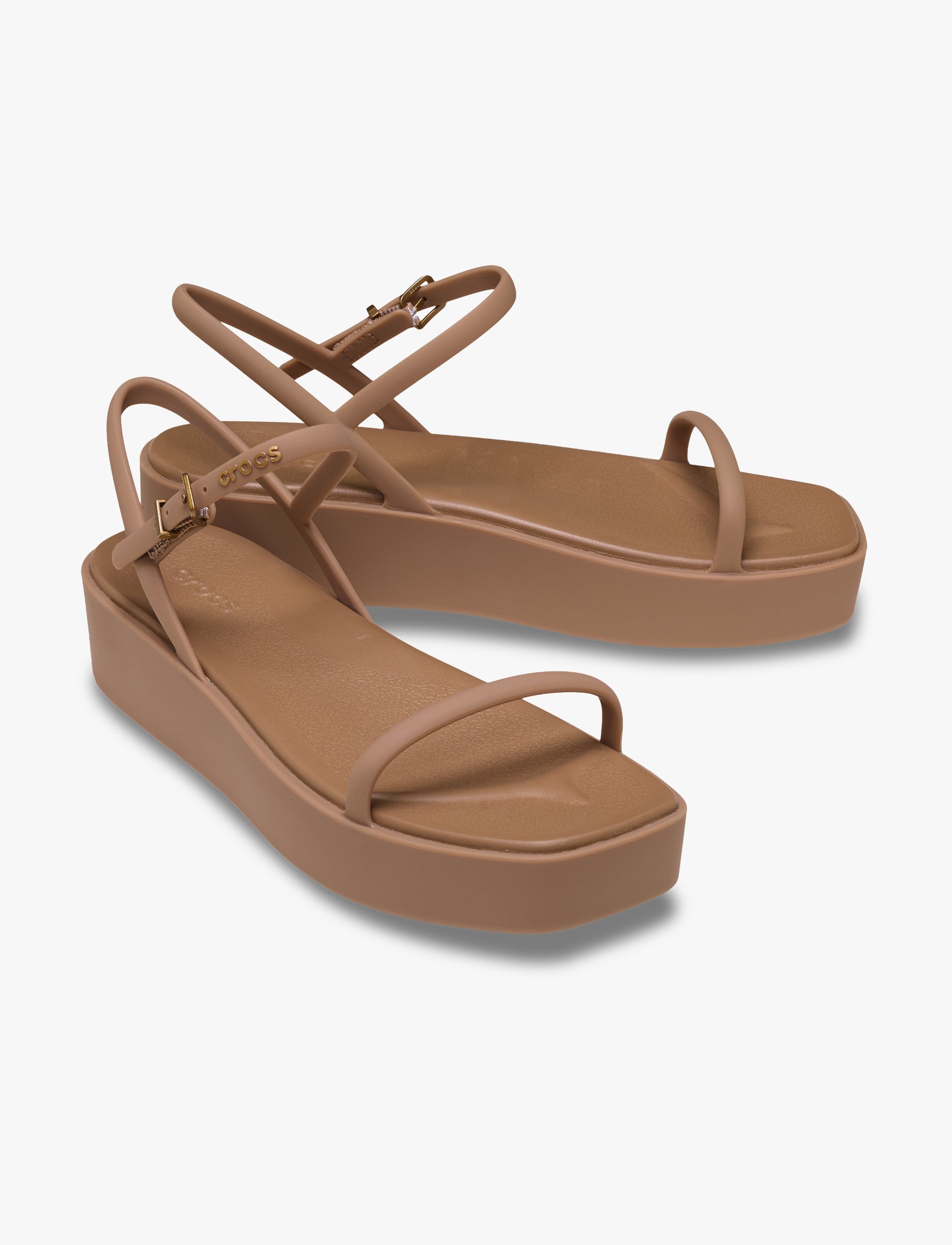 Crocs Miami Platform Y Strap Sandal - סנדלי פלטפורמה קרוקס לנשים בצבע שוקולד חלב