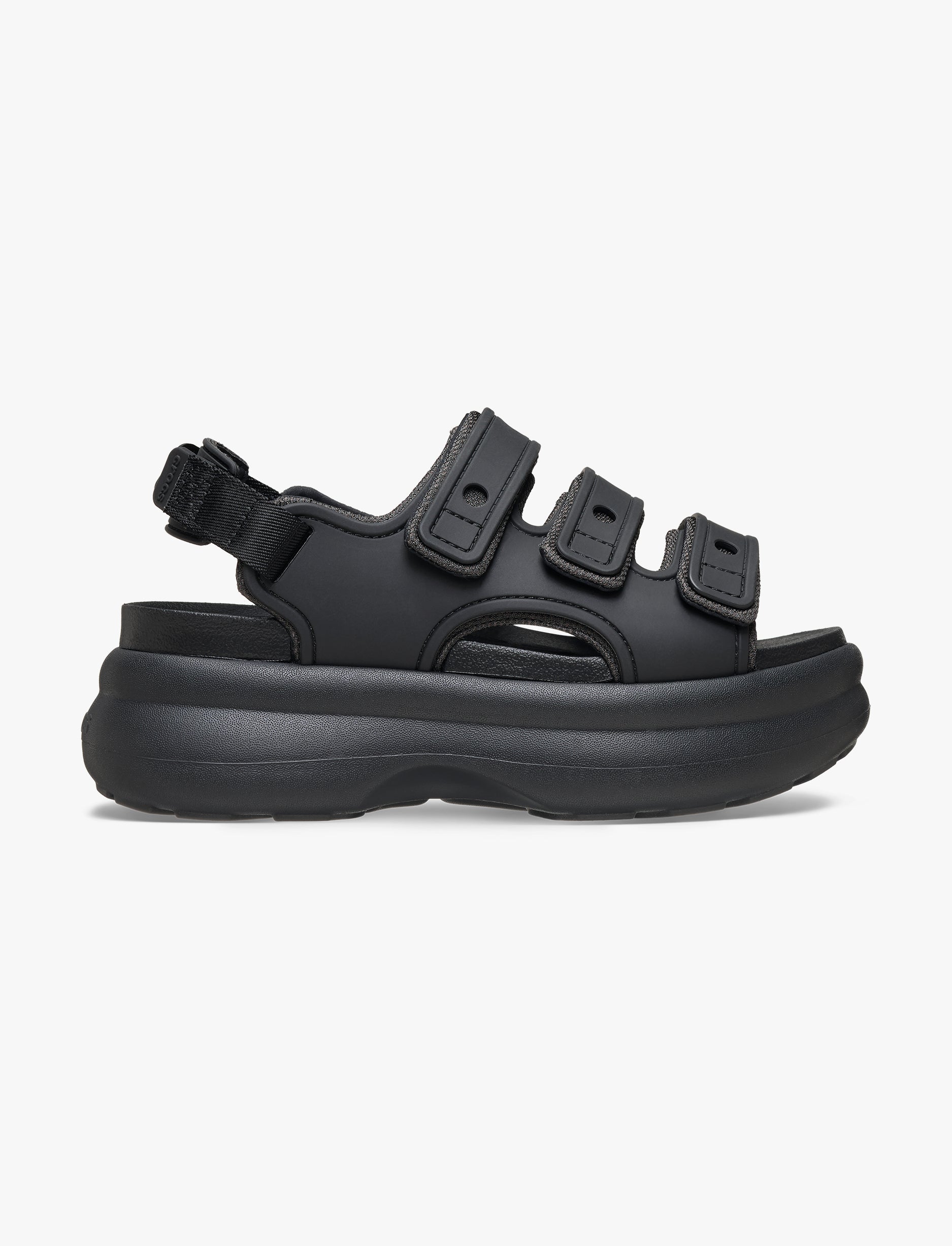 Crocs Soho Frosted Sport Sandal - סנדלי פלטפורמה קרוקס סוהו לנשים בצבע שחור