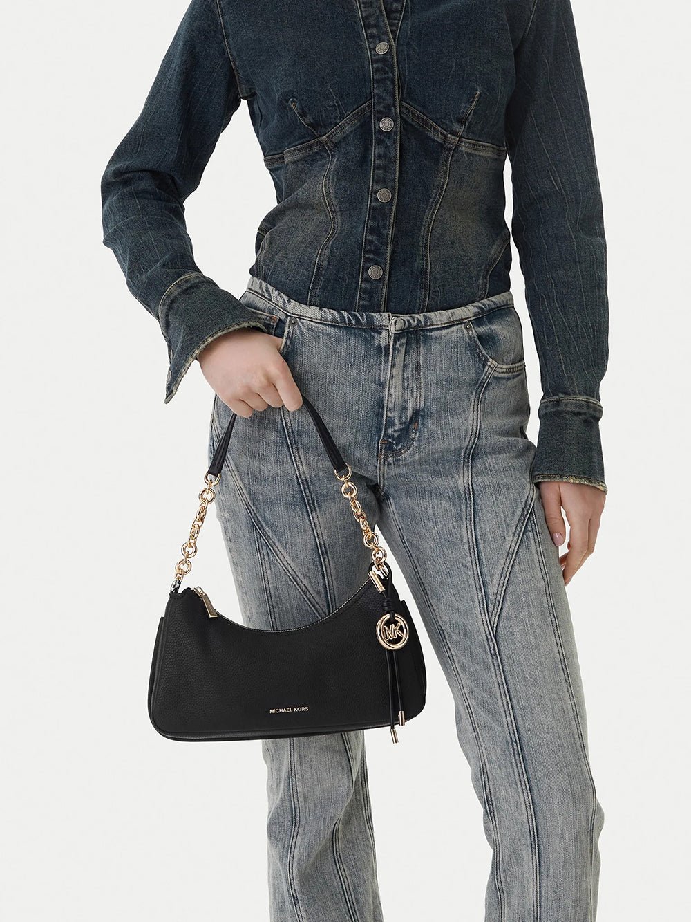 תיק מייקל קורס Nolita Medium Pebbled Leather Chain Pochette נשים