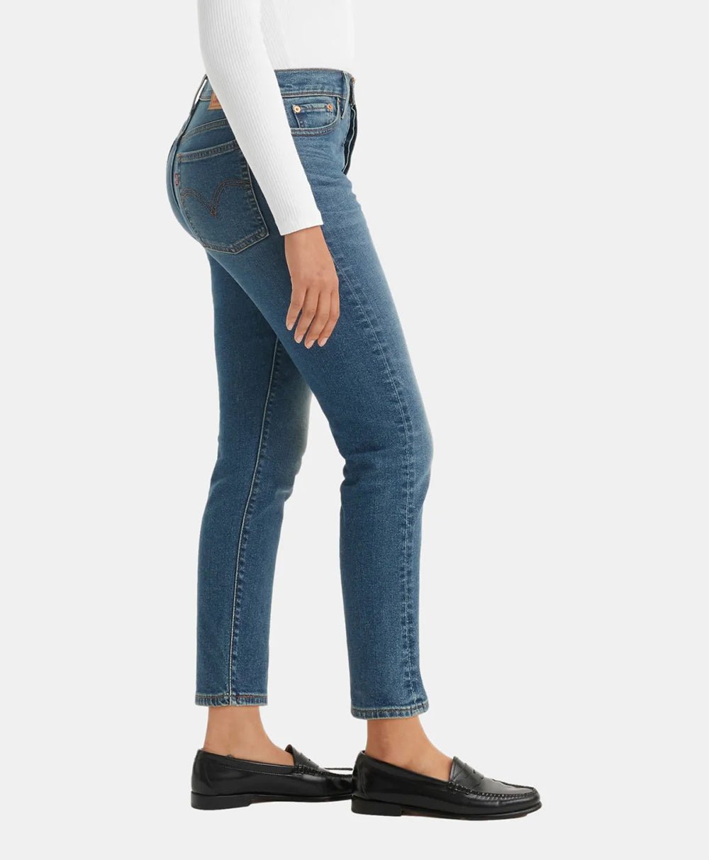 ג'ינס ליוויס Wedgie Straight נשים
