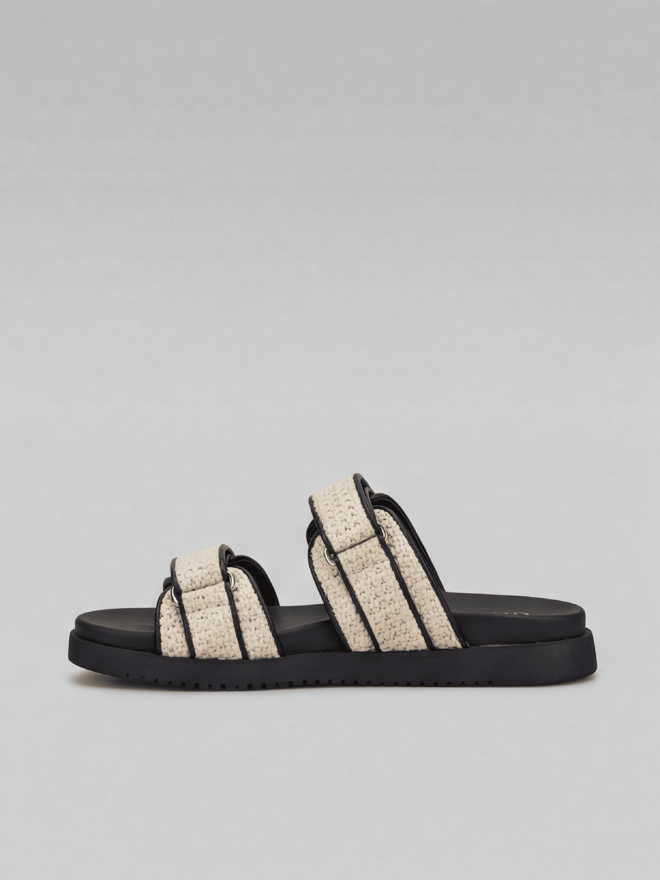 כפכפי Guess Teall5 נשים