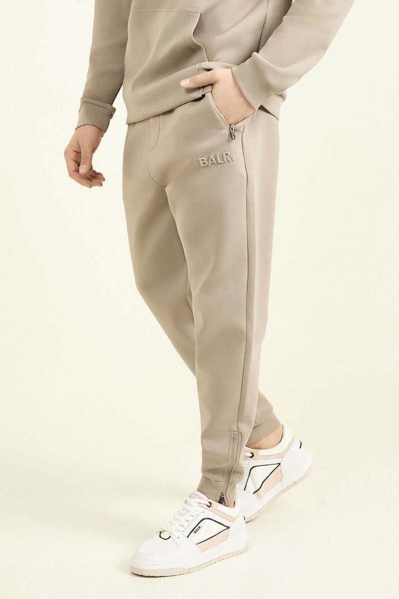 דגמ"ח באלר Embossed Logo גברים