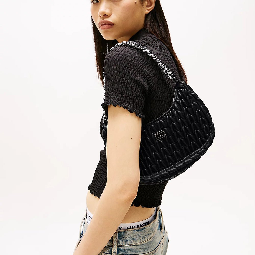 תיק טומי הילפיגר Iconic Quilted Shoulder נשים