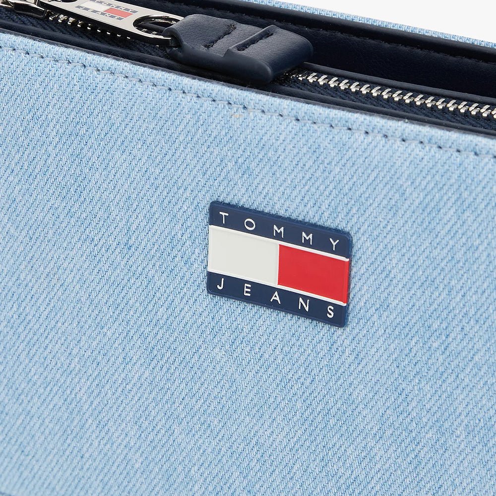 תיק טומי הילפיגר Essential Denim Shoulder נשים