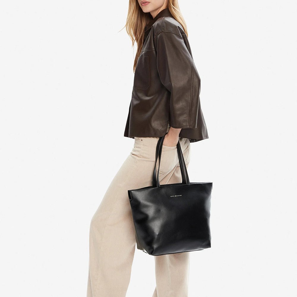 תיק טומי הילפיגר Logotape Tote נשים