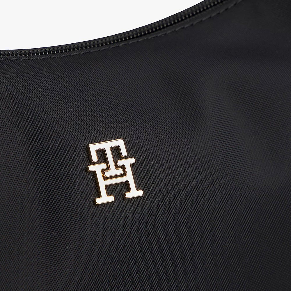 תיק טומי הילפיגר Monogram Plaque Shoulder נשים