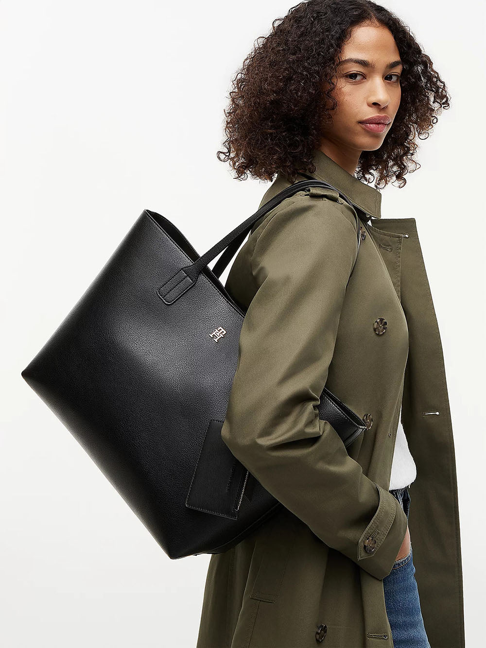 תיק טומי הילפיגר Icon TH Monogram Tote נשים