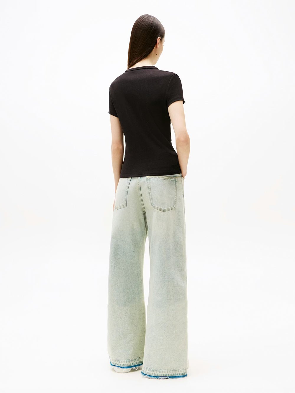 חולצת טישירט קצרה טומי הילפיגר Slim Essential Rib נשים