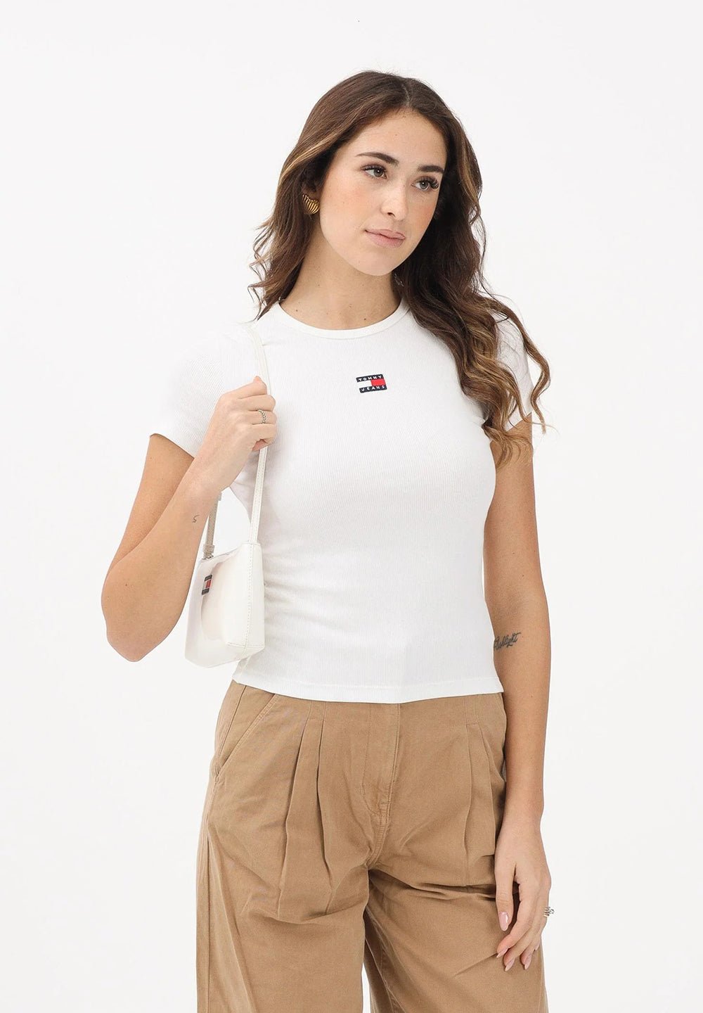חולצת טישירט קצרה טומי הילפיגר Slim Badge Rib נשים