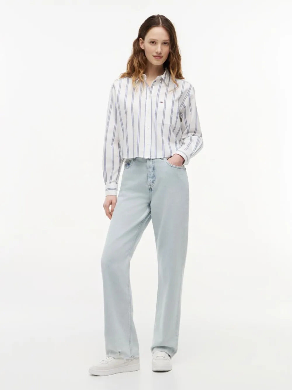 חולצה מכופתרת טומי הילפיגר Relaxed Fit Twill Cropped נשים