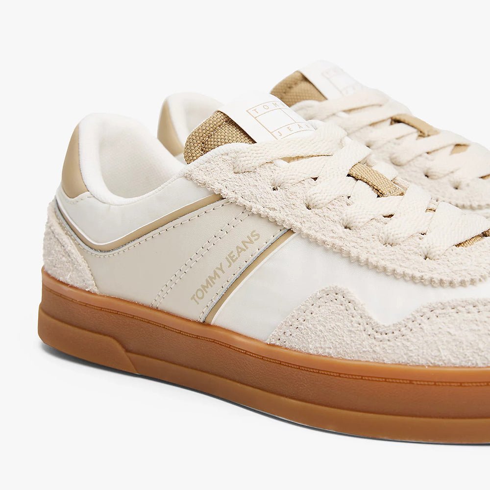 נעלי טומי הילפיגר The Greenwich Leather Trainers נשים