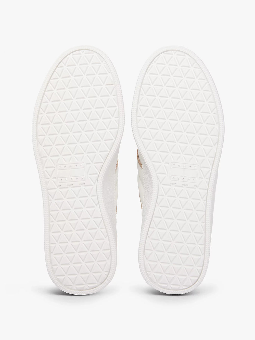 נעלי טומי הילפיגר The Greenwich Leather Mixed Texture Platform Trainers נשים