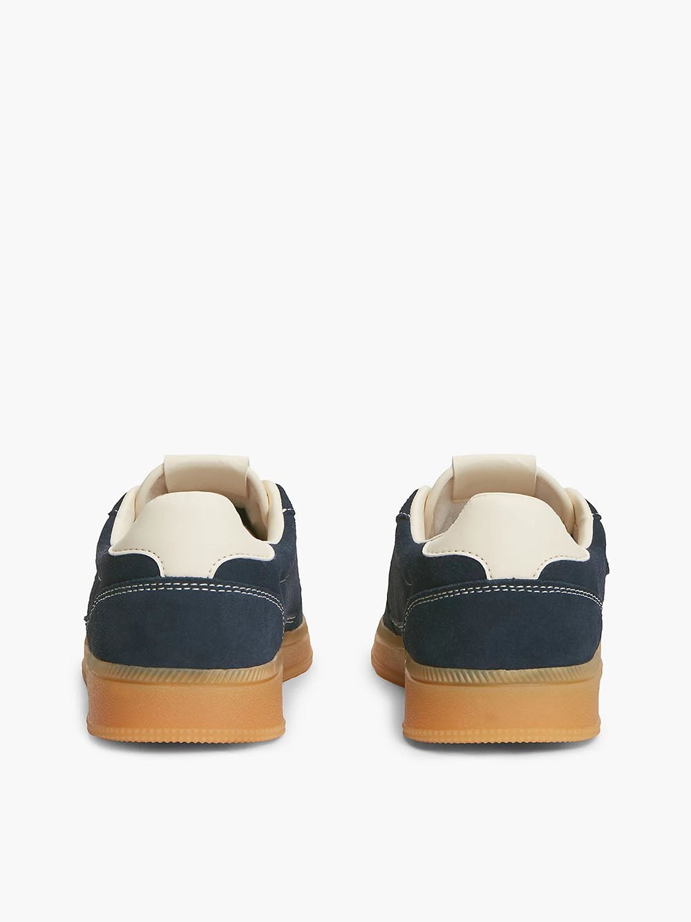 נעלי טומי הילפיגר The Greenwich Suede Cupsole Trainers נשים