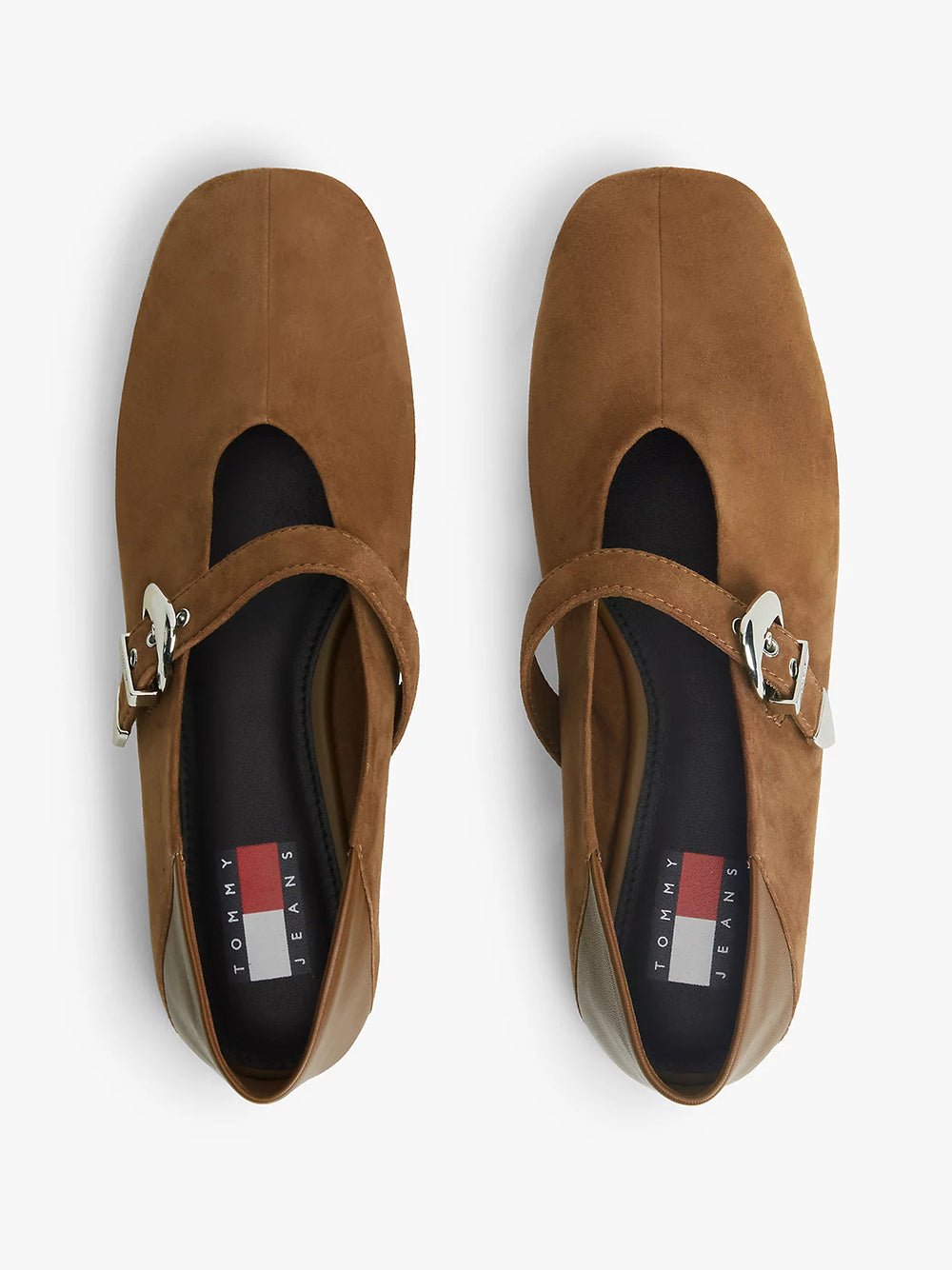 נעלי טומי הילפיגר Suede Buckle Square Toe Ballerinas נשים