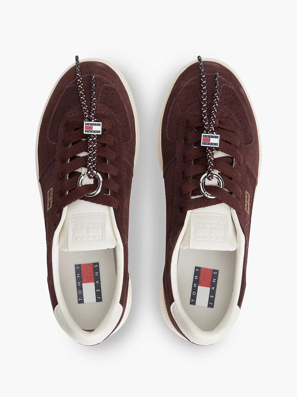 נעלי טומי הילפיגר The Greenwich Suede Logo Charm Trainers נשים