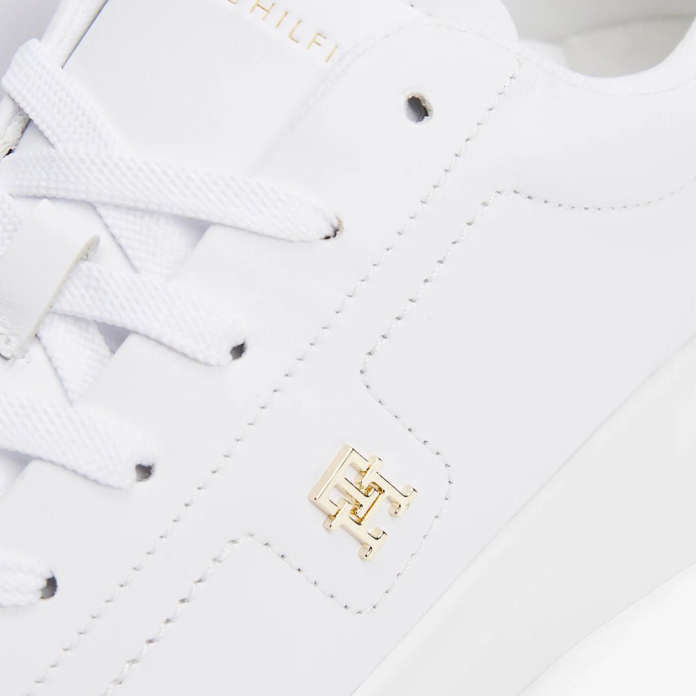נעלי טומי הילפיגר Leather TH Monogram Court Trainers נשים