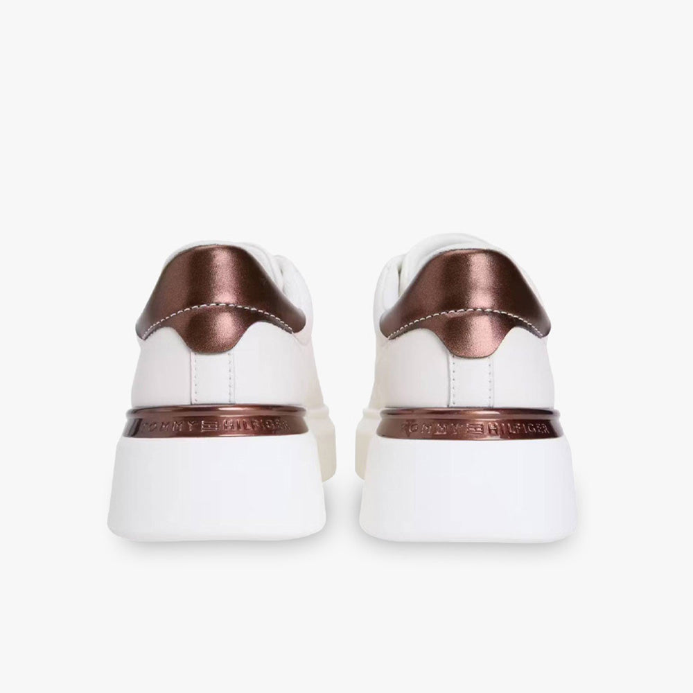 נעלי טומי הילפיגר Chic Platform נשים