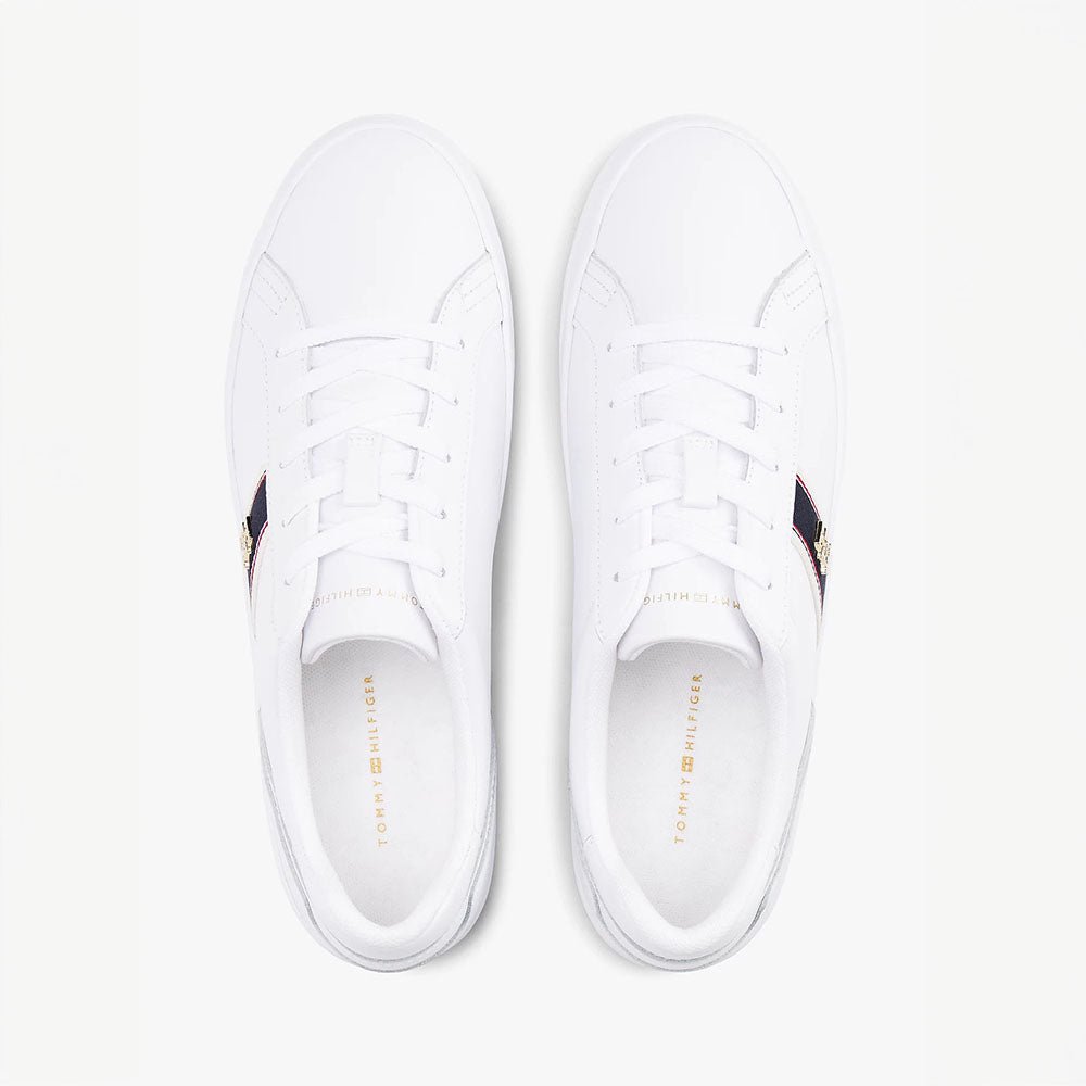 נעלי טומי הילפיגר Leather TH Monogram Plaque Trainers נשים