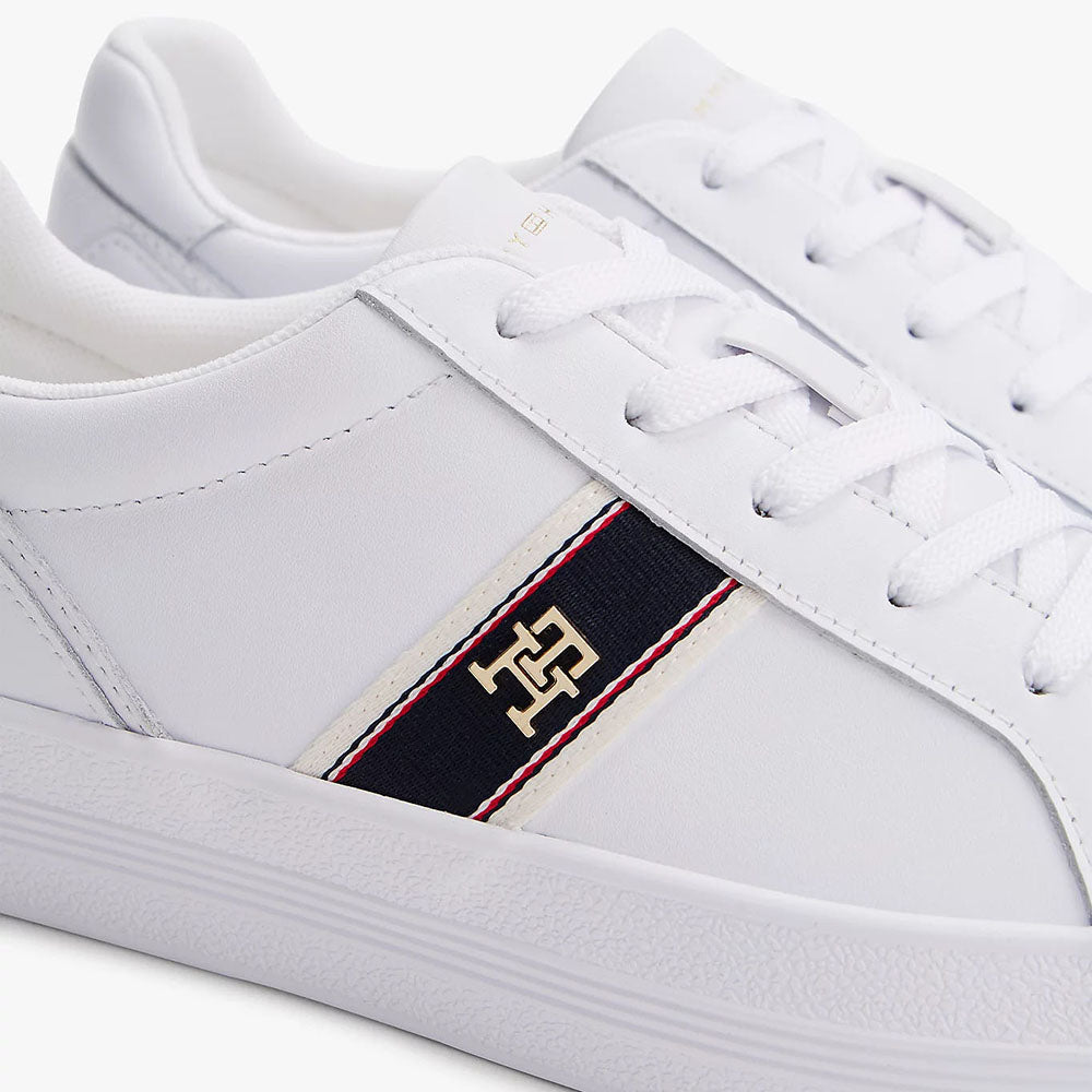 נעלי טומי הילפיגר Leather TH Monogram Plaque Trainers נשים