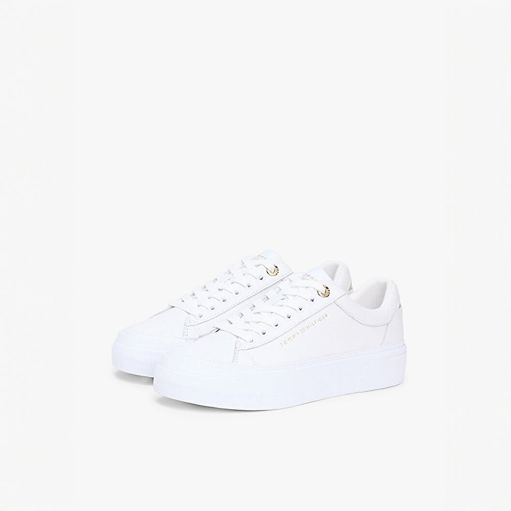 נעלי טומי הילפיגר Platform Sneaker Tumbled נשים