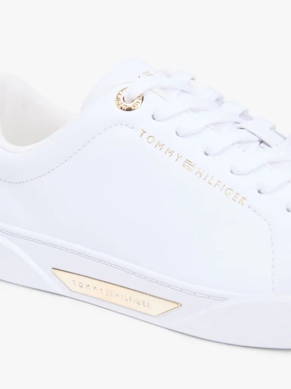 נעלי טומי הילפיגר Leather Court נשים