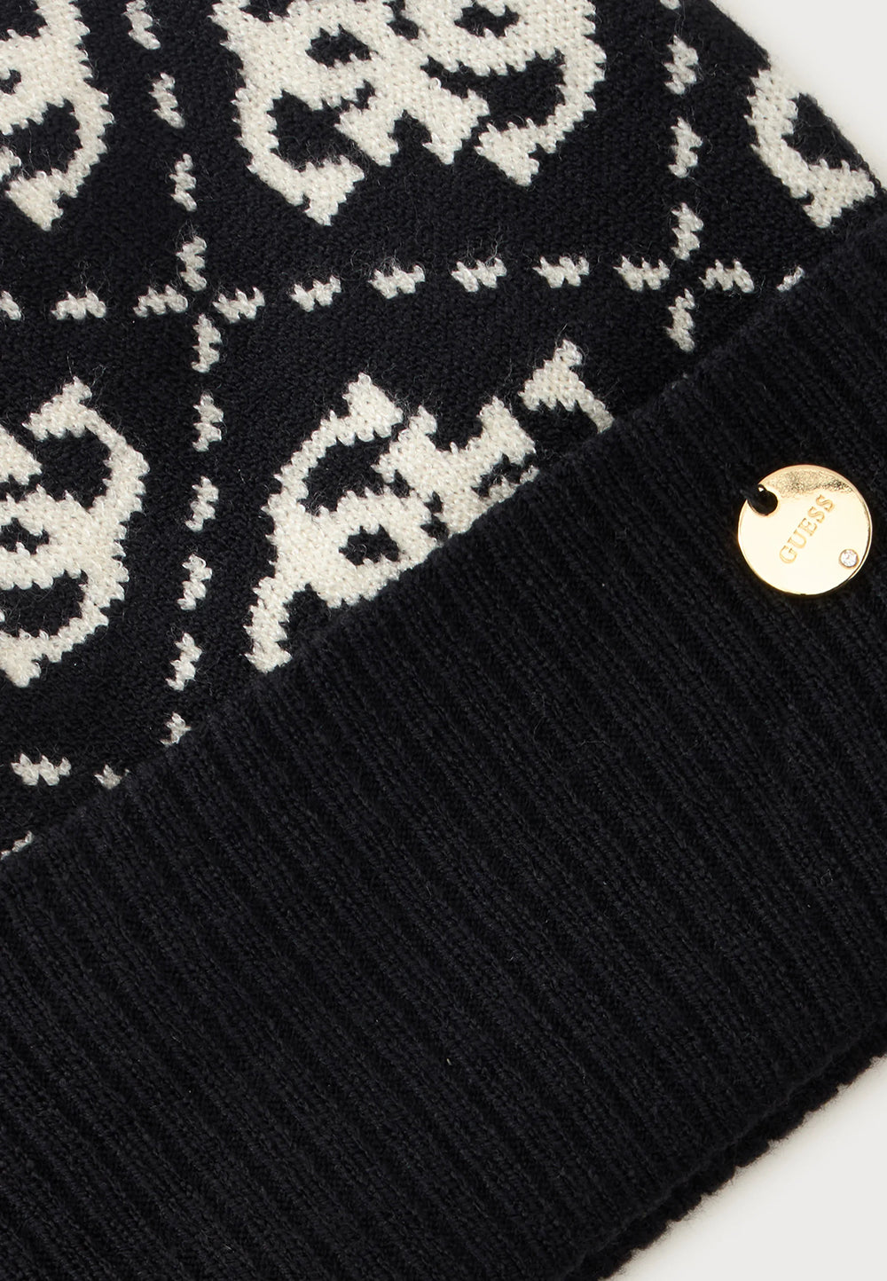 סט כובע וצעיף Guess Beanie And Scarf Set נשים