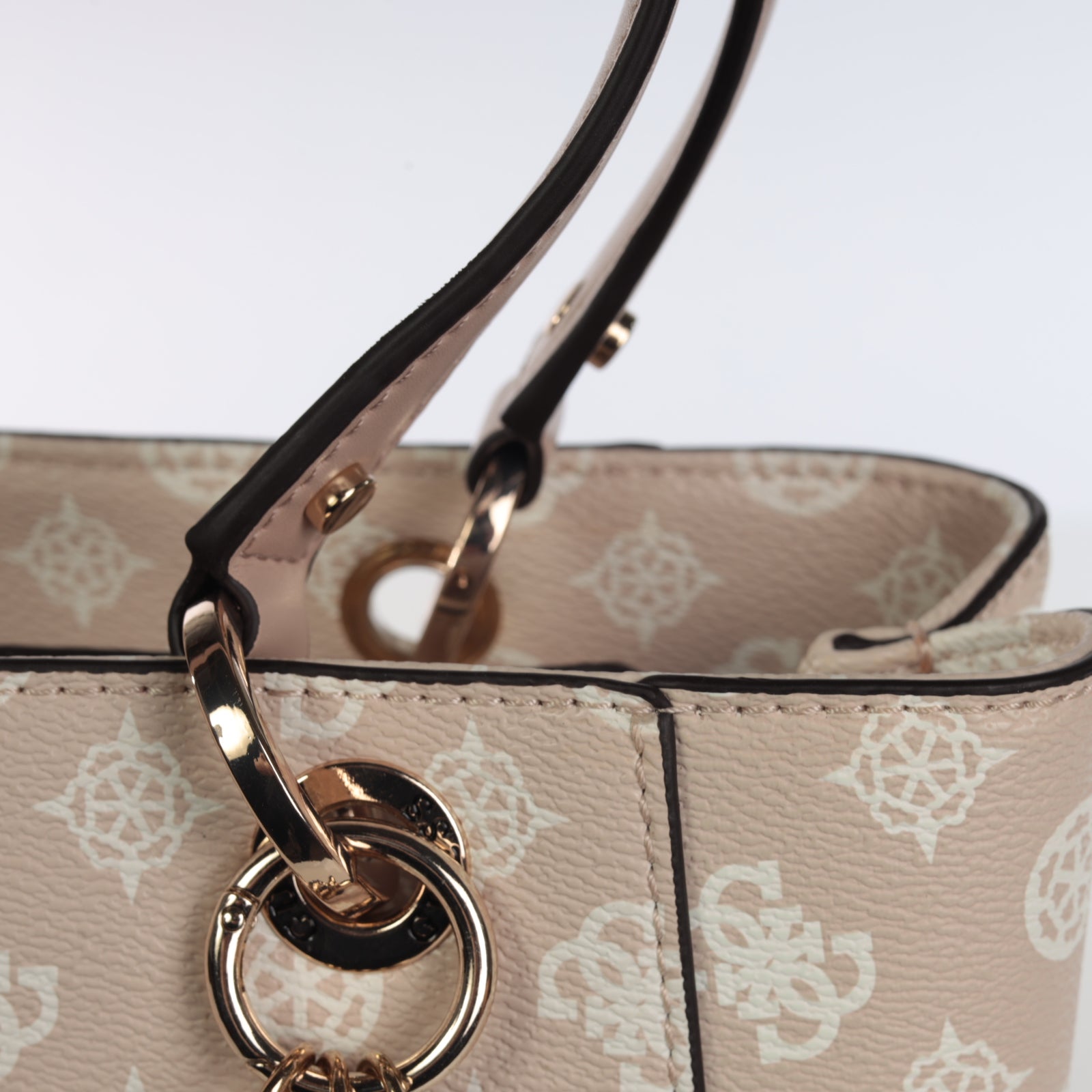 תיק Guess Noelle Small Tote נשים