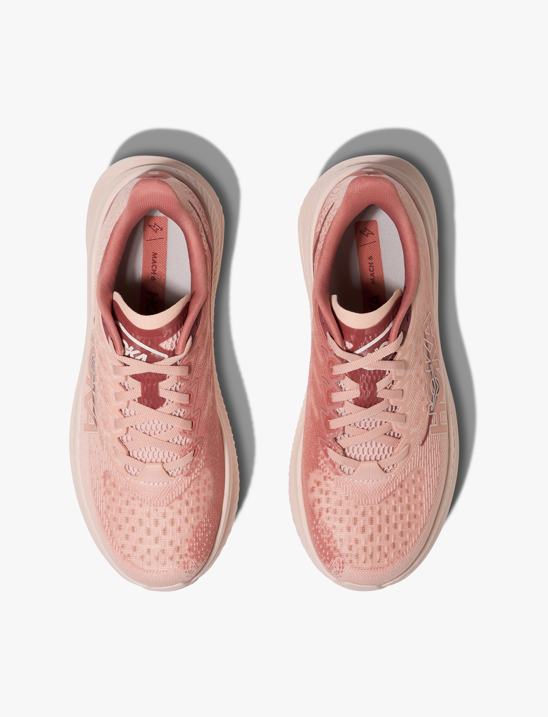 HOKA MACH 6 - נעלי ספורט לנשים הוקה מאך 6 בצבע ורוד לאטה/בלאש