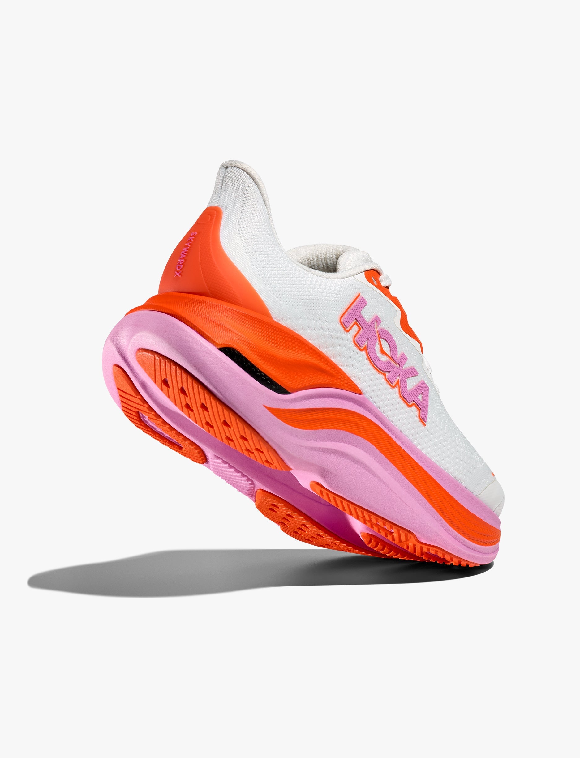 HOKA SKYWARD X - נעלי הוקה לגברים סקייווארד בצבע פרוסט/כתום