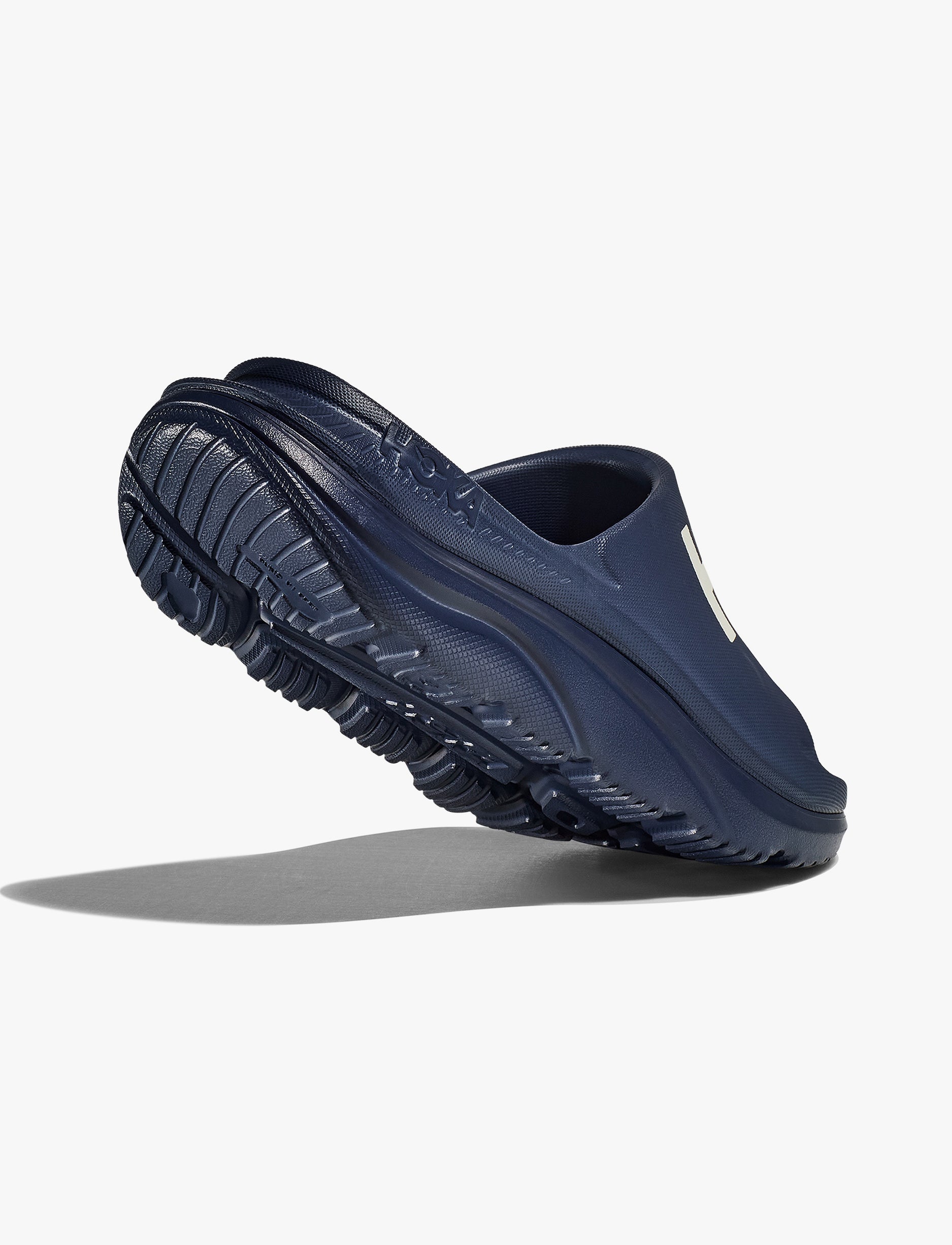 HOKA ORA ATHLETIC SLIDE - כפכפי אורה אתלטיקס סלייד בצבע נייבי/לבן