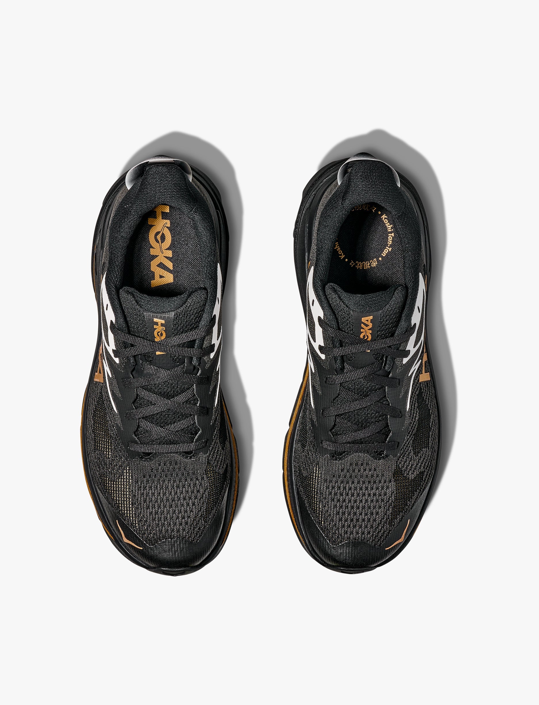 Hoka Challenger 8 - נעלי ספורט גברים הוקה צ'אלנג'ר 8 בצבע שחור/זהב