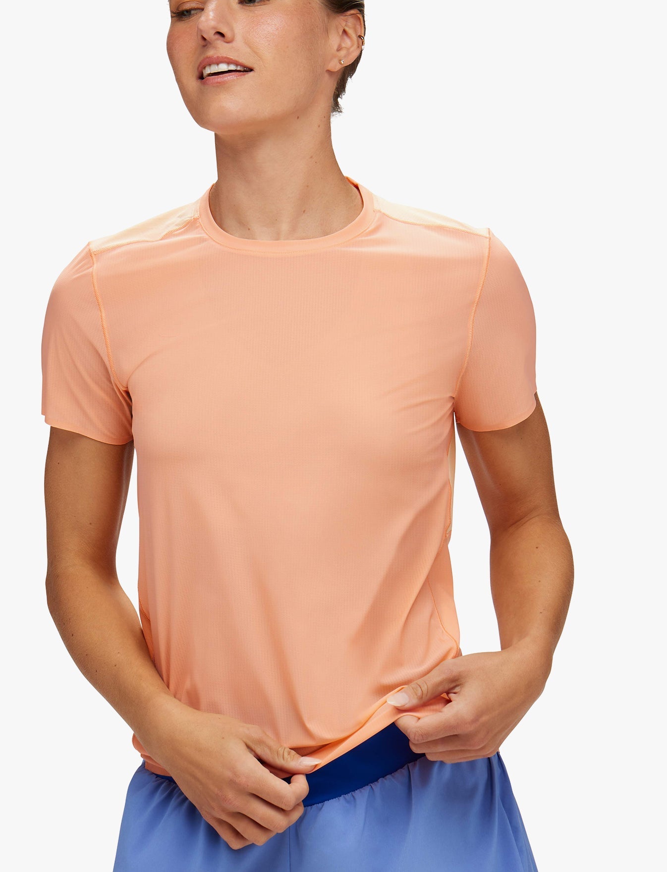 AIROLITE RUN SHORT SLEEVE - חולצת ריצה לנשים טי אירולייט - שרוול קצר בצבע כתום