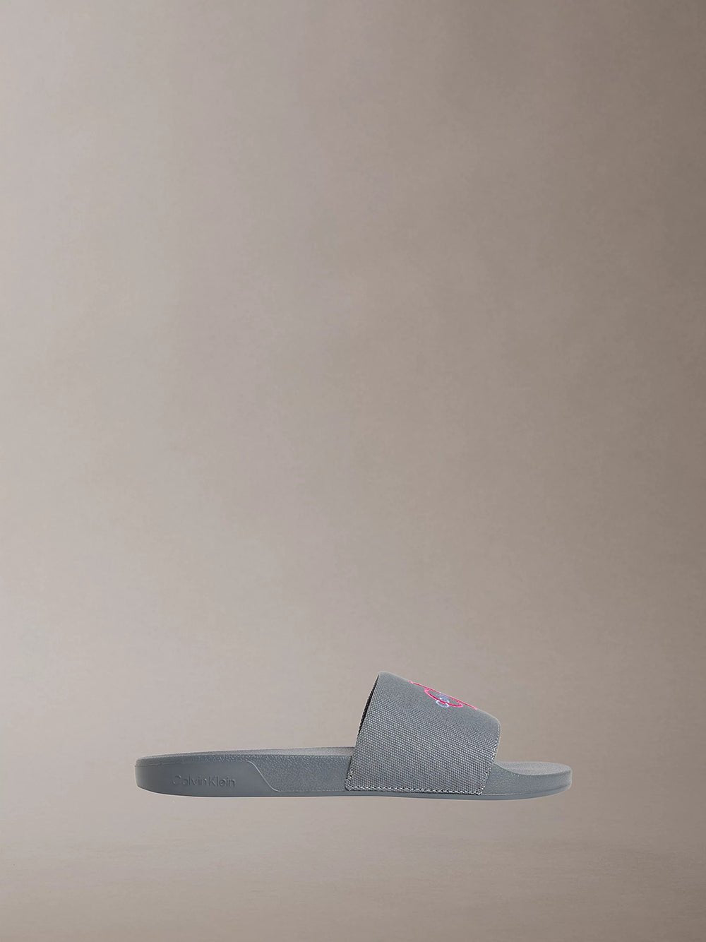 כפכפי קלווין קליין Canvas Contoured Logo Sliders נשים