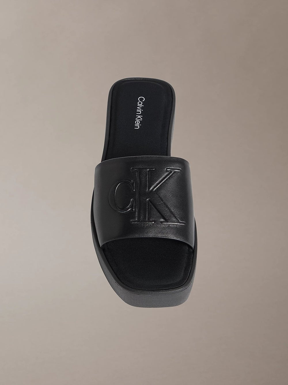 כפכפי קלווין קליין Amelia - Leather Platform Sliders נשים