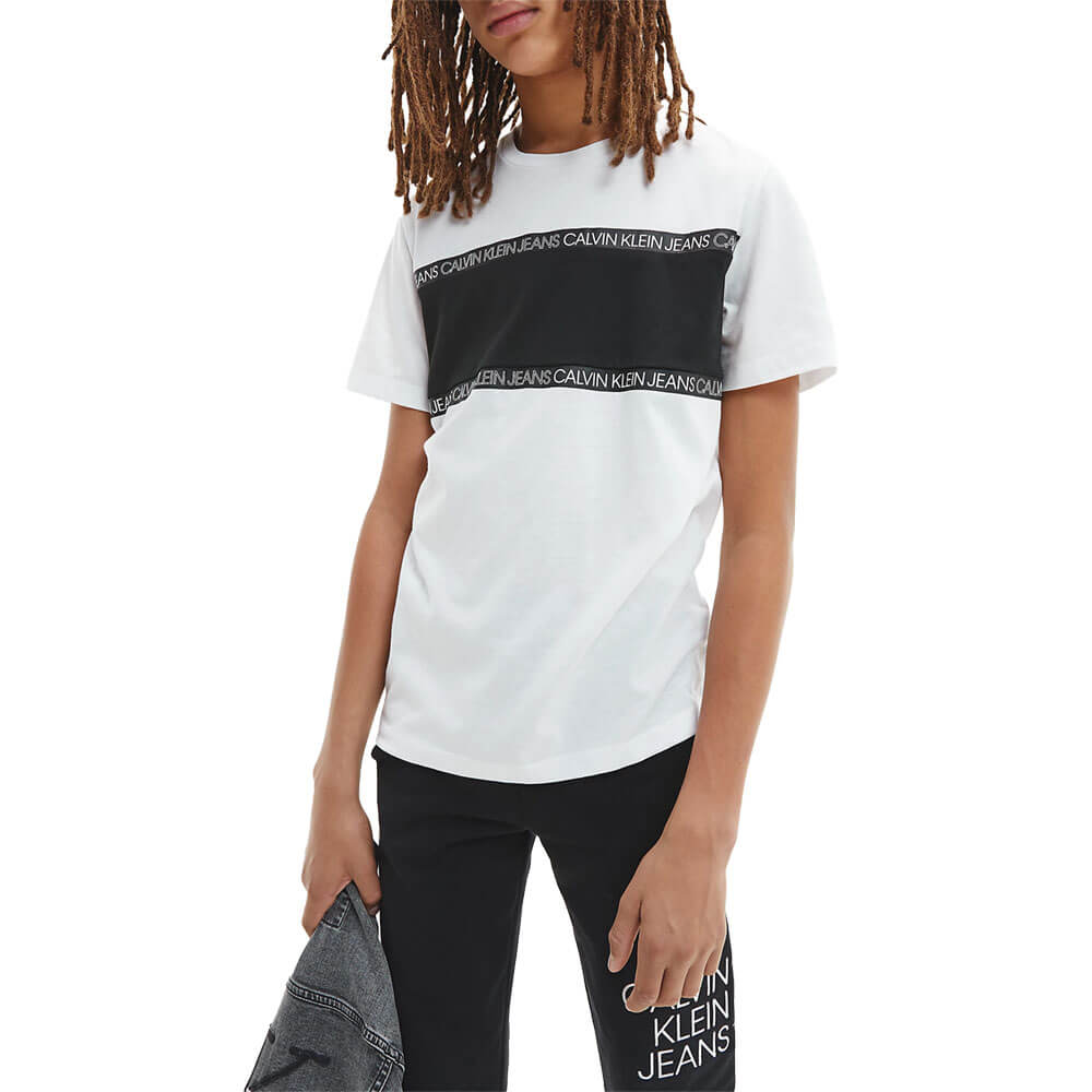 חולצת טישרט קלווין קליין קצרה Logo Tape Colour Block Tee ילדים ונוער