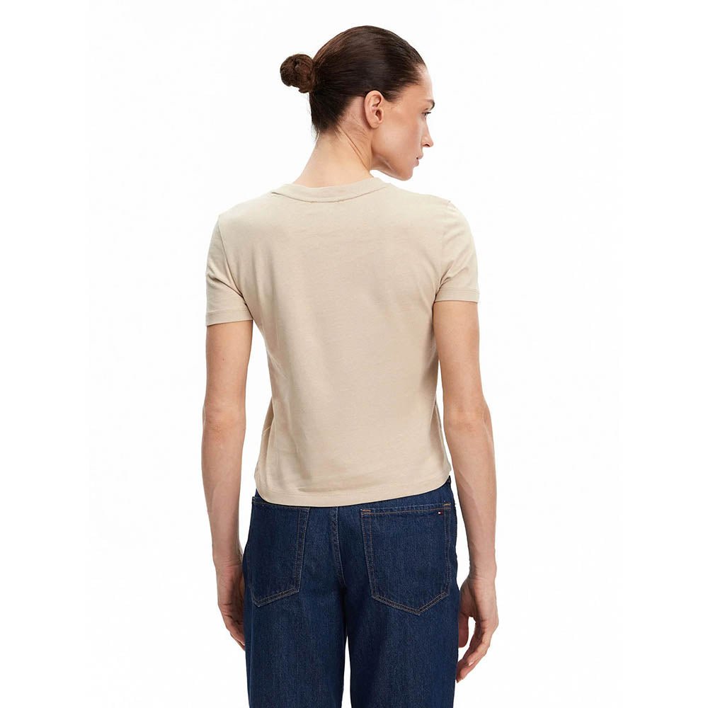 חולצת טישירט קצרה קלווין קליין Placed Institutional נשים